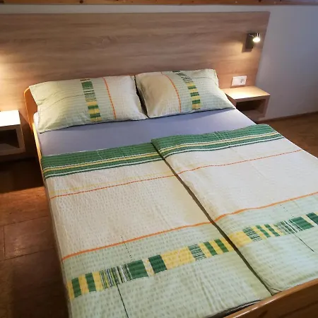 Mercedesz I. Apartamento *